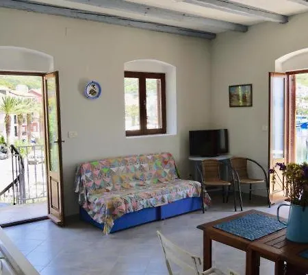 Absolute Waterfront Apartamento Podgora (Split-Dalmatia)